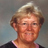 Suzanne Crump
