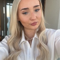 Ella P.
