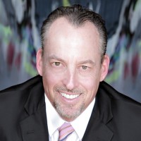 Mark L. Jones, Cae