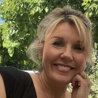 Caroline Mcarthur-Jones