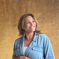 Cindy Van Lierop