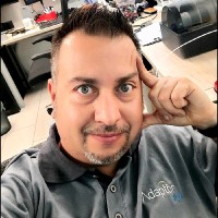 Víctor Fernando Montti P.