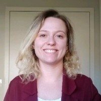 Cláudia C. B. R. Naizer