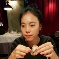 YI HAN