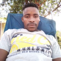 Thando Snachert