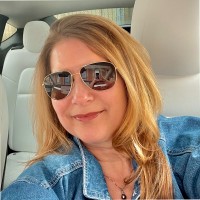 Lynda Theriault