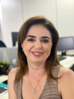 kenia vasconcelos