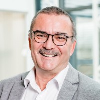 Roland Schneider
