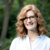 Heather Dobson, Cfa