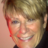 Linda Garrett