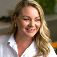 Angela Ferres