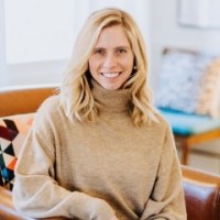Jennifer Komis