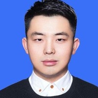 解卓霖