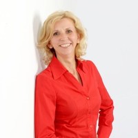 Gabriele R. Franzak