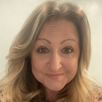 Linzi Thompson
