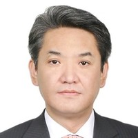Sung-Kyu Lee