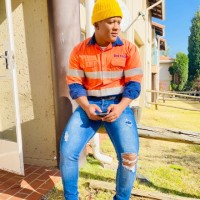 Max Nkosi