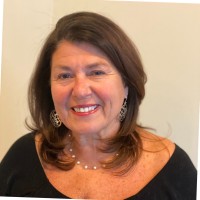 Velia Mccabe
