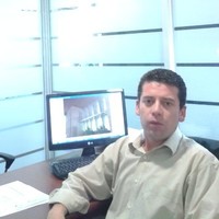 Adolfo Leon