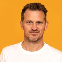 Steve Lewis