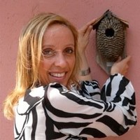 Eve Thomas