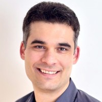 Dr. Dennis Riehl