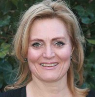 Annette Van Dijk