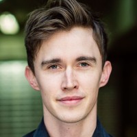 Stephen L-C