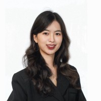 Lorraine Yang