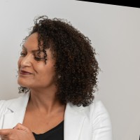 Sandra Daniel