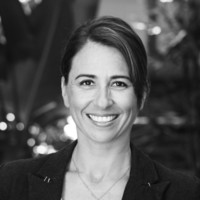 Dr Nikki Johnson