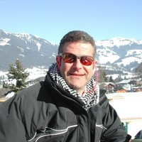 Simon Ryder