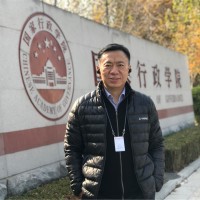 Wei Hou