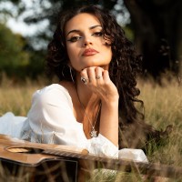 Amber Saqladi