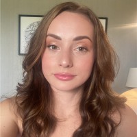 Laura Arnold
