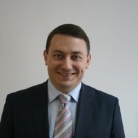 Максим Петров