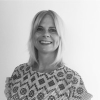 Julia Henze