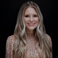 Lindsay Bell