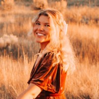 Elysia Mason