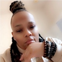 Tia Deneal