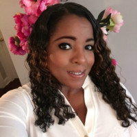 Leslie Ayo