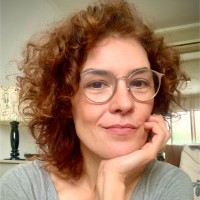 Priscilla R. Carvalho