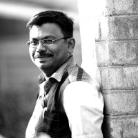 Neelakandan V