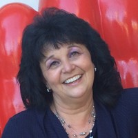 Lori Thom