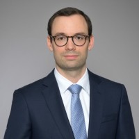 Raphael Kull, Cfa