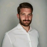 Tobias Neidert