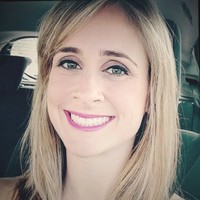 Laura Mello