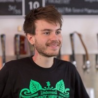 Lukas Marmer Weiss Hohwü