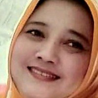 Ratna M