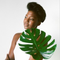 Sade Thomasos